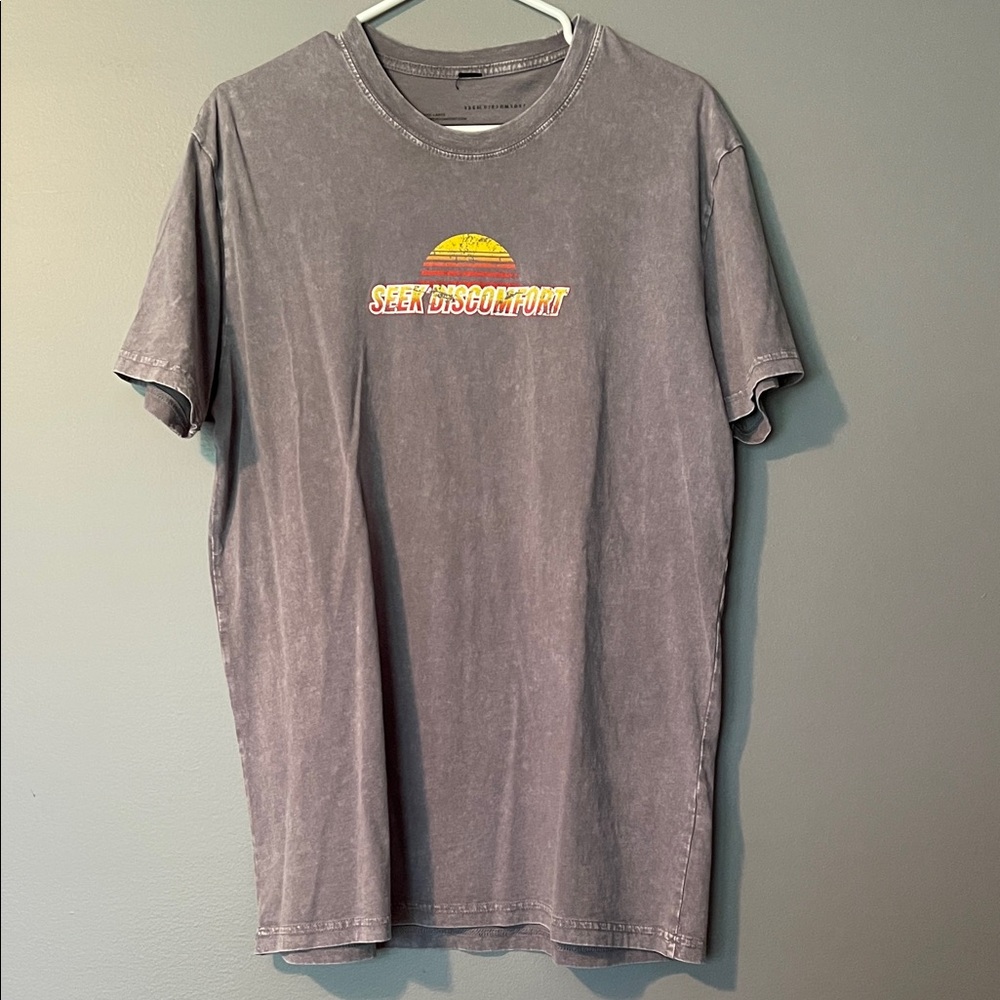 Men’s Seek Discomfort T-shirt